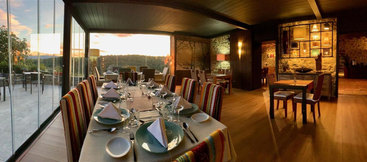 Hotel Restaurante El Ventos Sant Felíu de Pallarols エクステリア 写真
