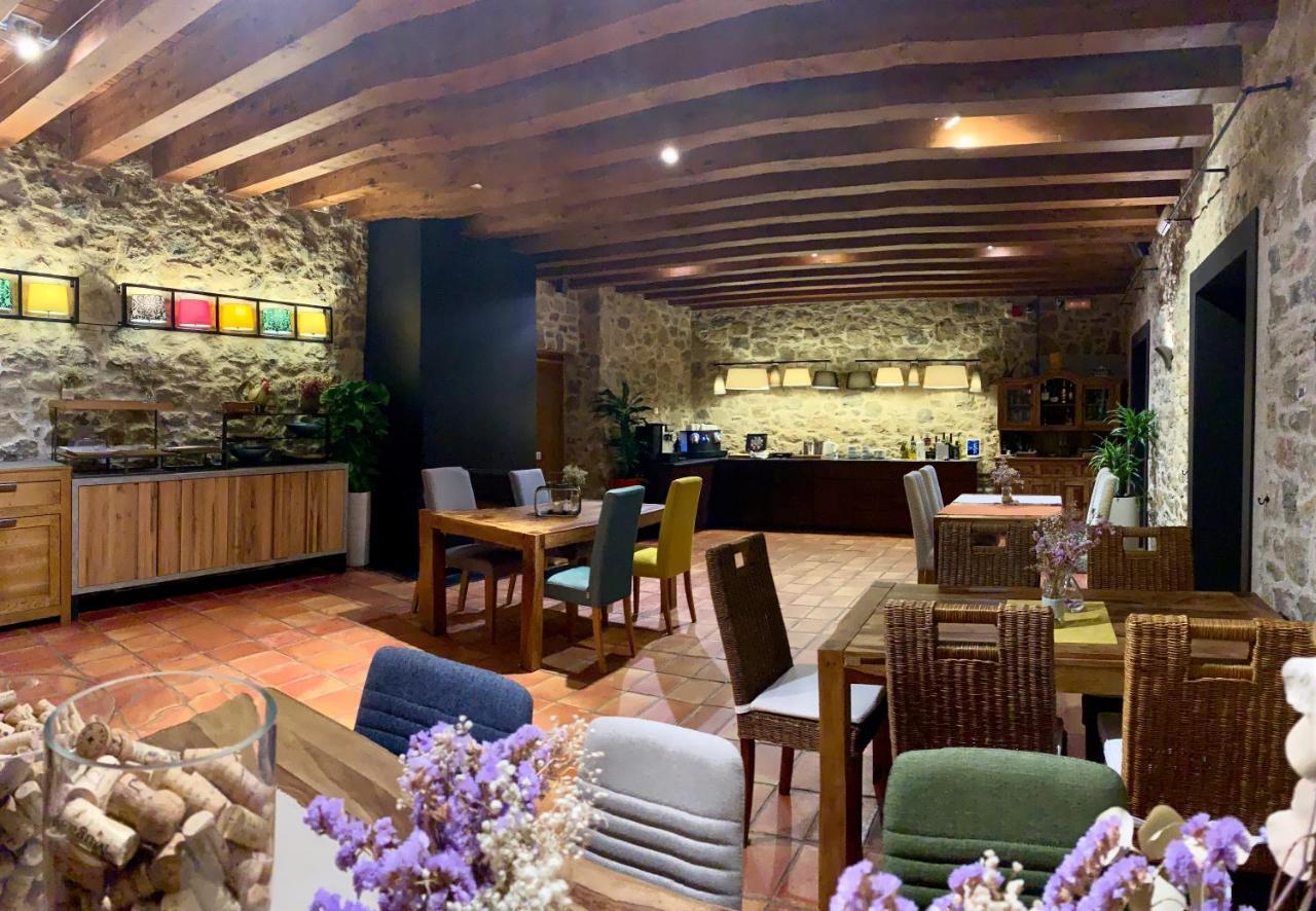 Hotel Restaurante El Ventos Sant Felíu de Pallarols エクステリア 写真